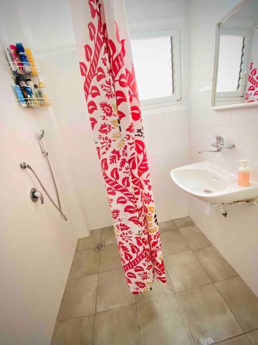 Entire Apartment Facing The Sea Tel Aviv Ngoại thất bức ảnh